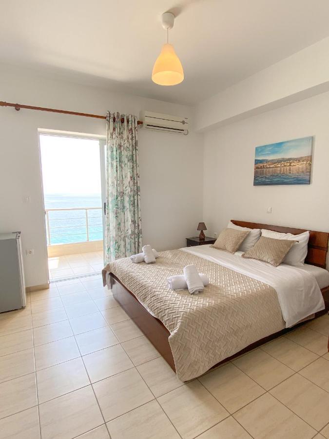 Acta'S Rooms Himare Exterior foto